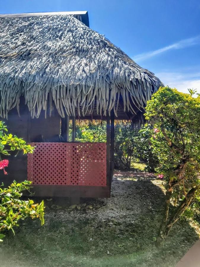 Huahine - Bungalow Tiare Fare Extérieur photo